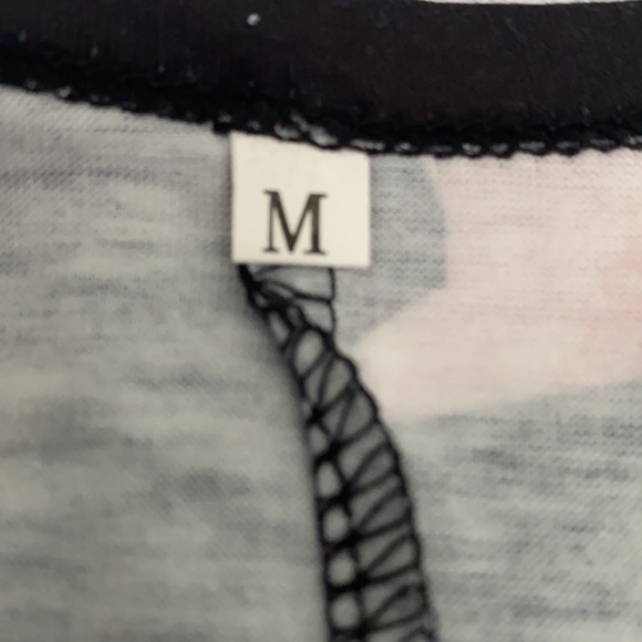 cold shoulder shirt black with pink floral - Picture 4 of 6